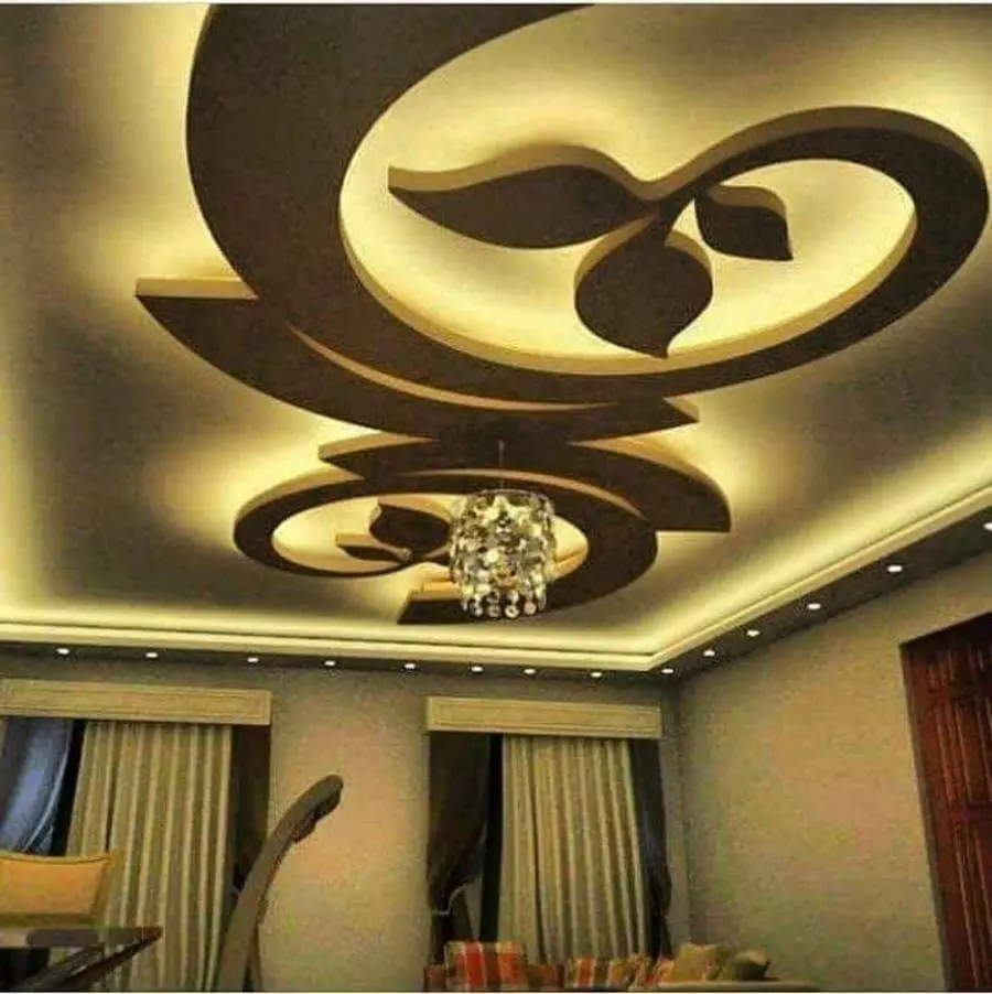 Фигурный потолок из гипсокартона для спальни мусульманский